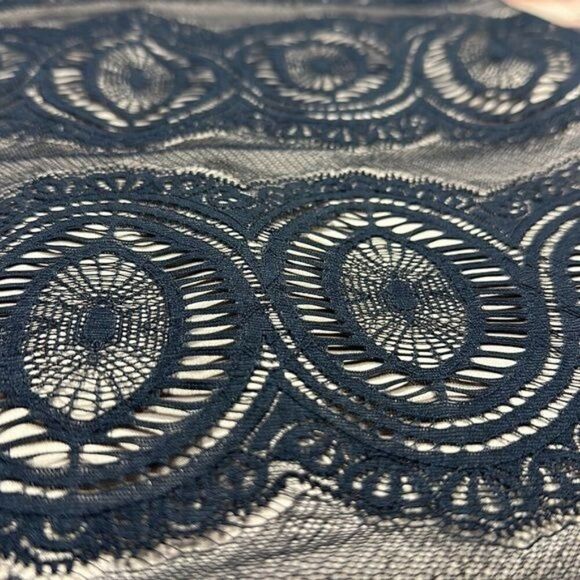 Cache Lace Overlay Skirt Black - Picture 3 of 6